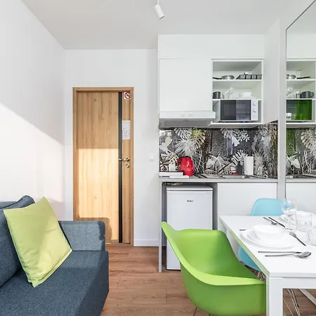 Apartment Superapart E. Habicha 7